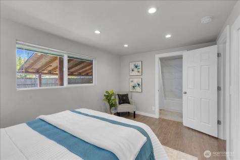128 107th Street SE Everett WA 98208