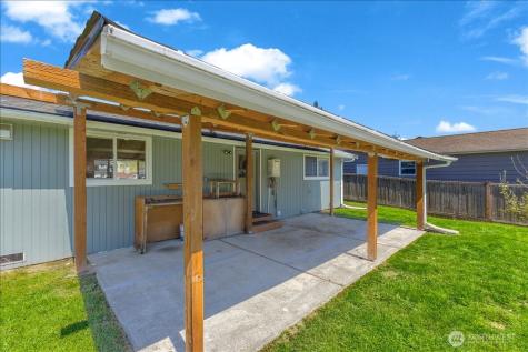 128 107th Street SE Everett WA 98208