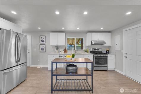 128 107th Street SE Everett WA 98208