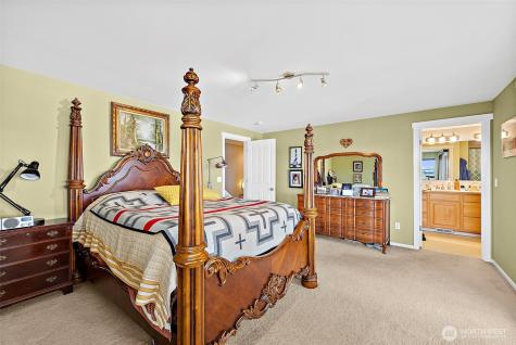 7606 19th Street W Tacoma WA 98466