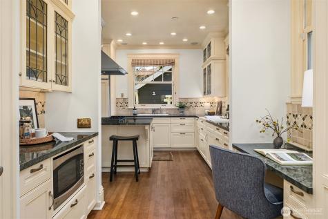 2647 Cascadia Avenue S Seattle WA 98144