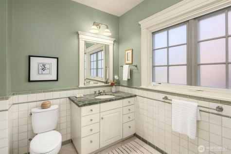 2647 Cascadia Avenue S Seattle WA 98144