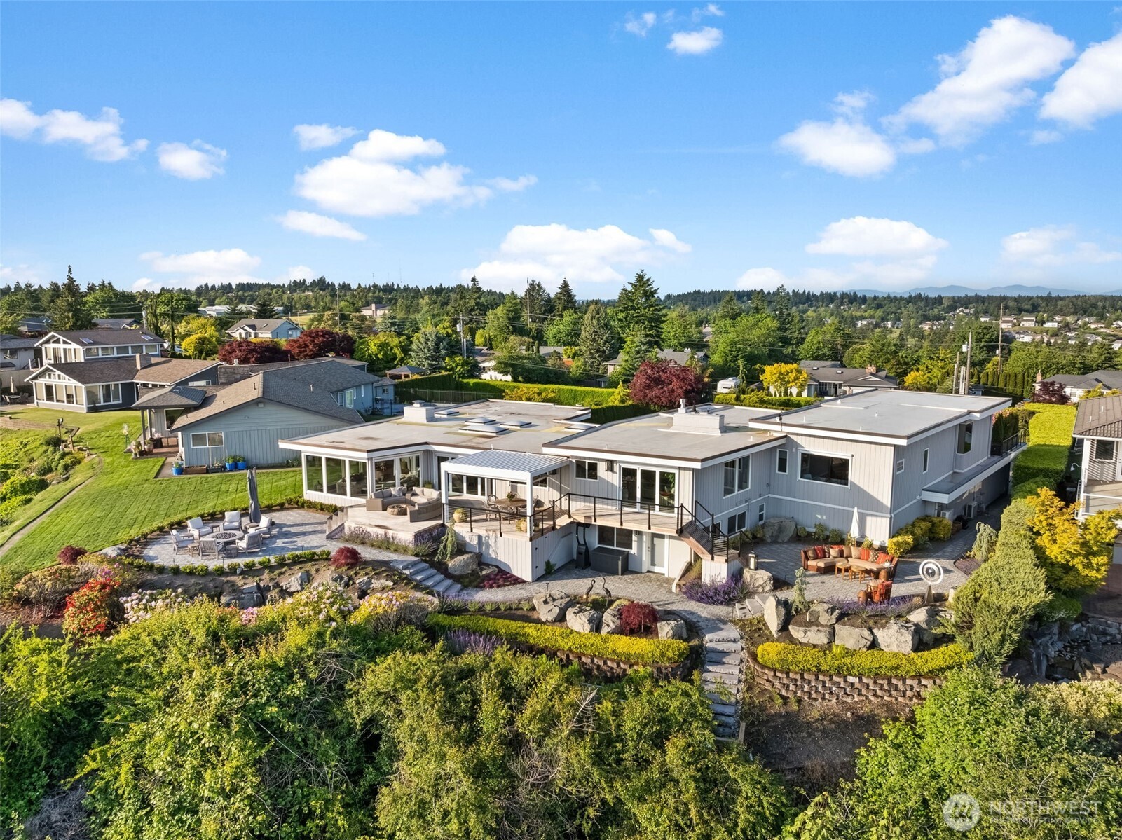 3404 Shorecliff Drive NE Tacoma WA 98422