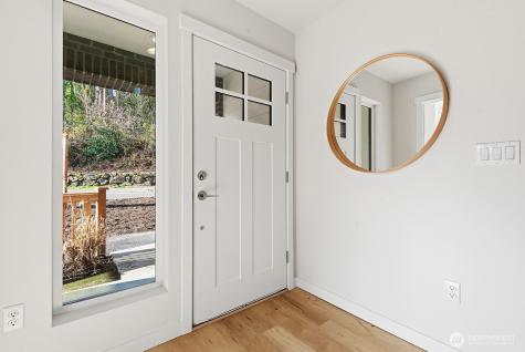 706 Newport Way NW Issaquah WA 98027