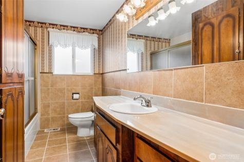 1310 21st Street SE Auburn WA 98002