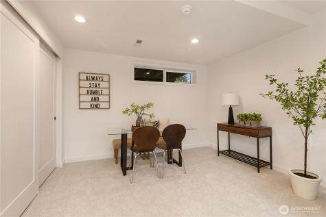 1831 201st Place SW Lynnwood WA 98036