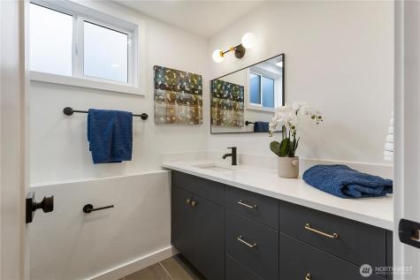 1831 201st Place SW Lynnwood WA 98036