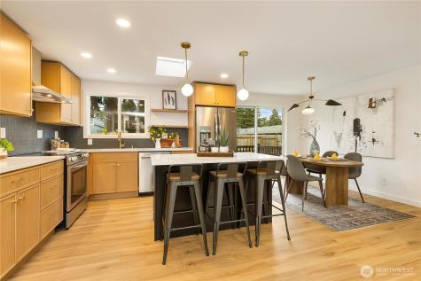 1831 201st Place SW Lynnwood WA 98036