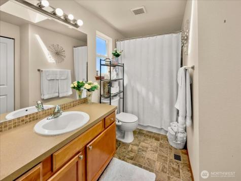 10050 19th Avenue SW Seattle WA 98146