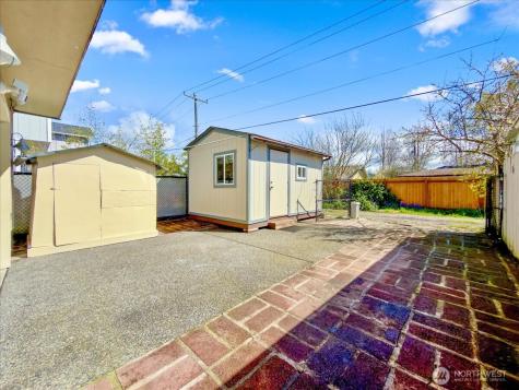 10050 19th Avenue SW Seattle WA 98146