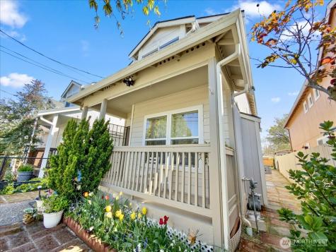 10050 19th Avenue SW Seattle WA 98146