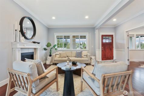 8050 29th Avenue NW Seattle WA 98117