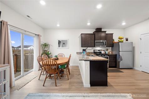 7922 285th Place NW Stanwood WA 98292