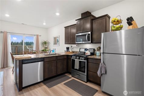 7922 285th Place NW Stanwood WA 98292