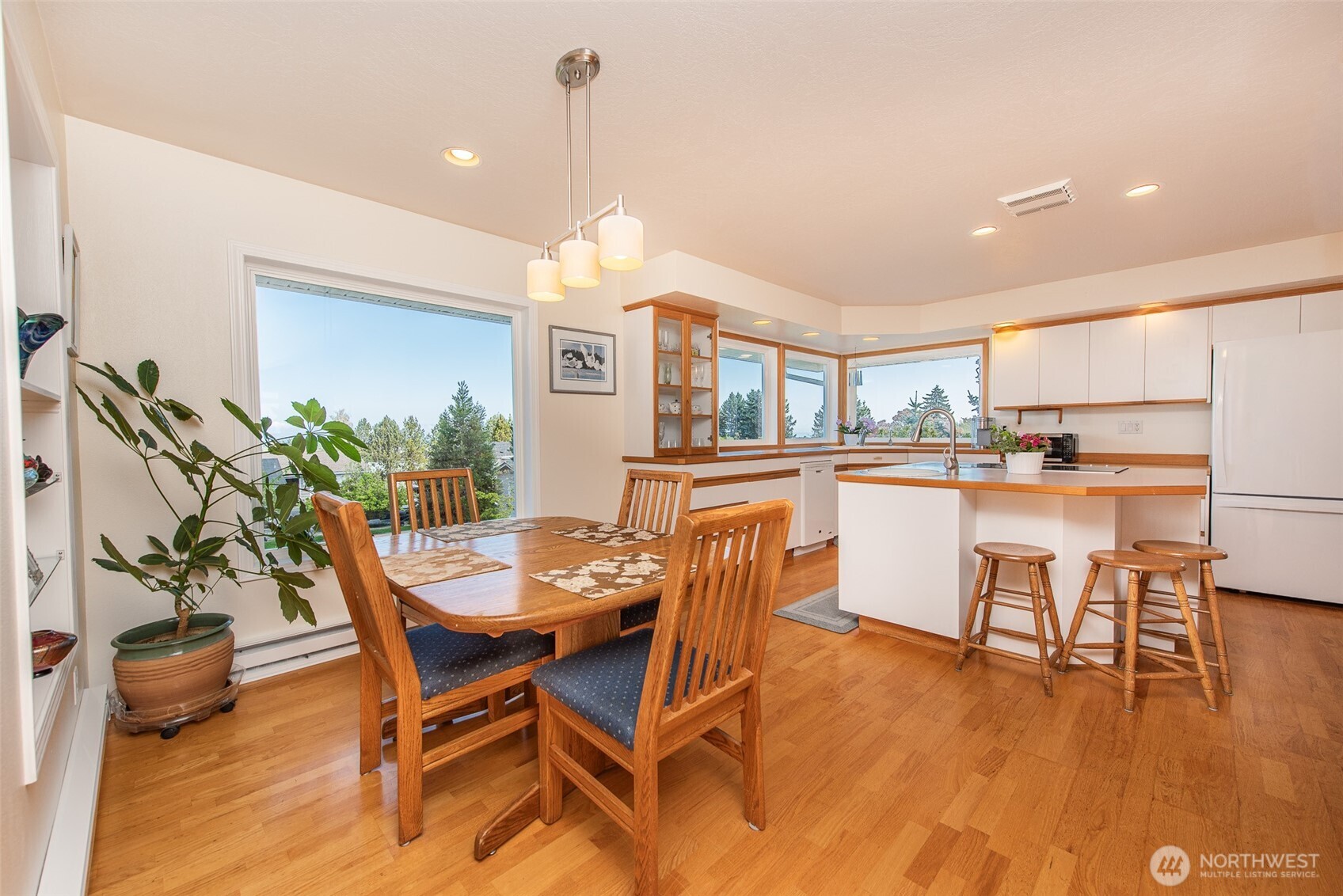 608 Reservoir Road Sequim WA 98382