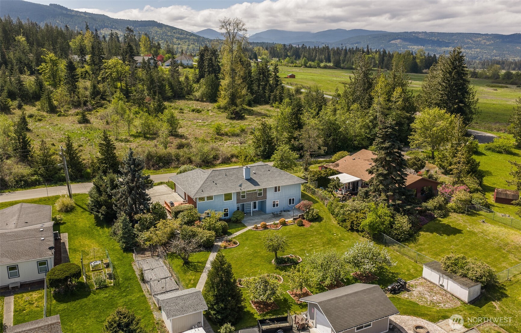 608 Reservoir Road Sequim WA 98382