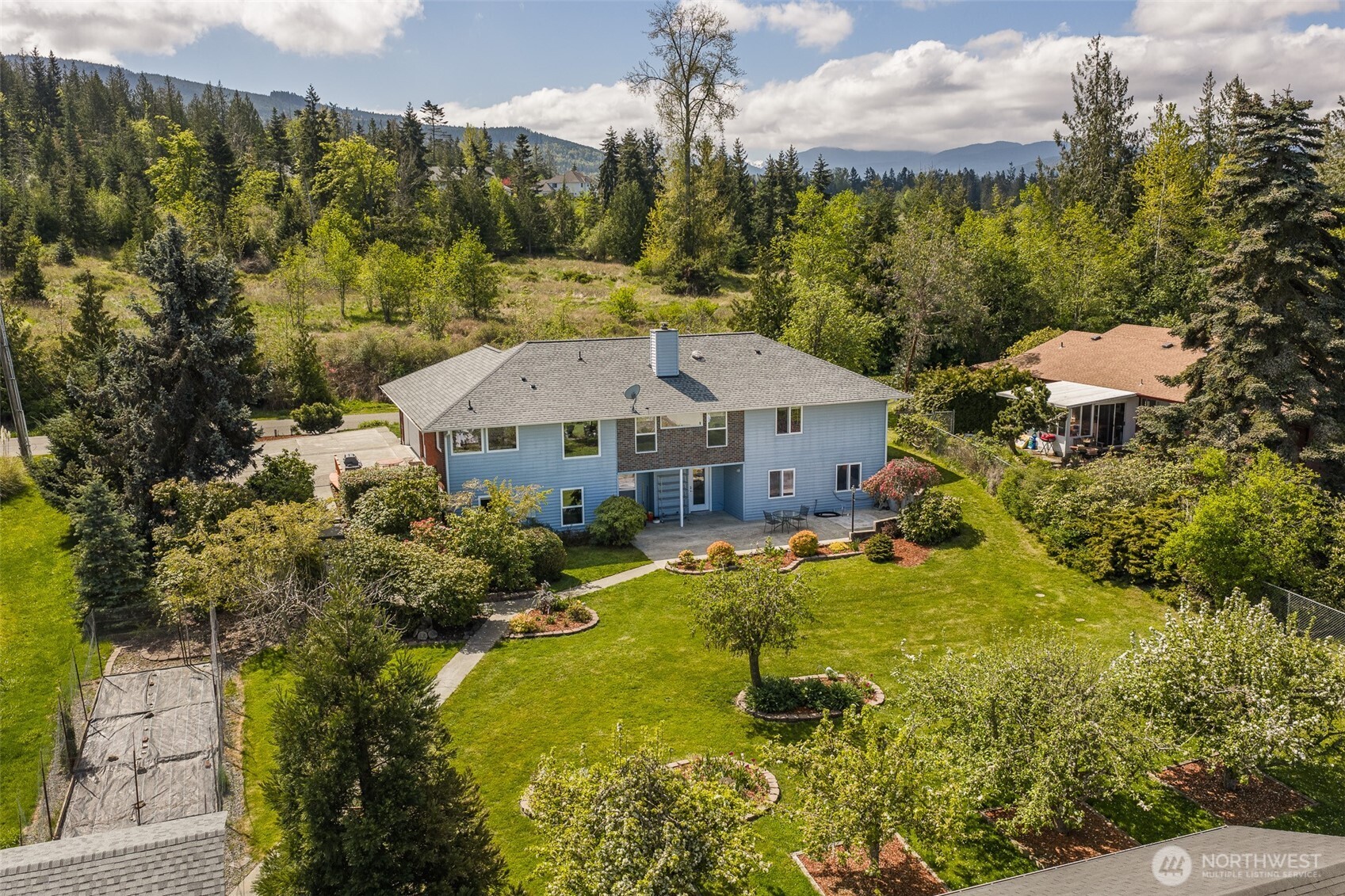 608 Reservoir Road Sequim WA 98382