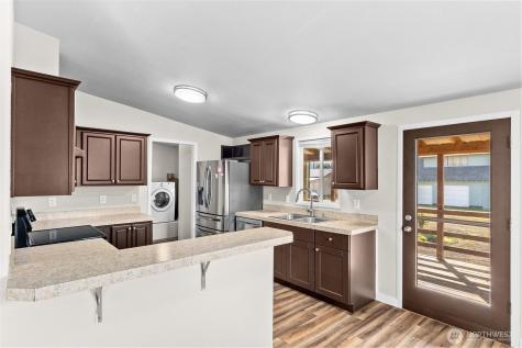 624 Fir Street Hoquiam WA 98550