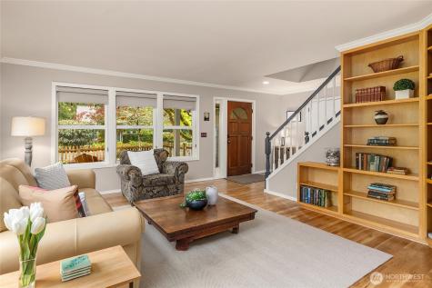 8450 Jennie Avenue NE Bainbridge Island WA 98110
