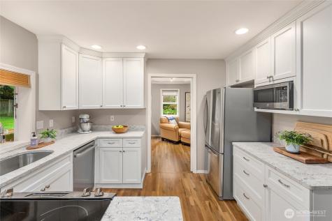 8450 Jennie Avenue NE Bainbridge Island WA 98110