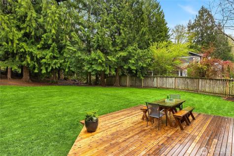 8450 Jennie Avenue NE Bainbridge Island WA 98110