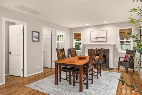 8450 Jennie Avenue NE Bainbridge Island WA 98110