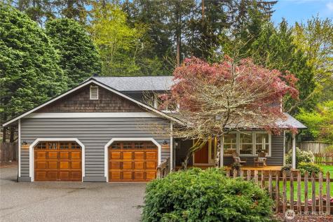8450 Jennie Avenue NE Bainbridge Island WA 98110