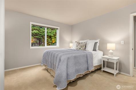 8450 Jennie Avenue NE Bainbridge Island WA 98110
