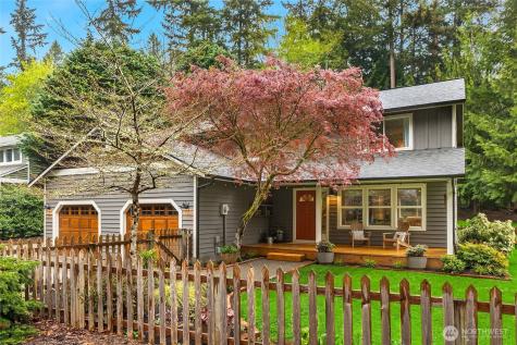 8450 Jennie Avenue NE Bainbridge Island WA 98110