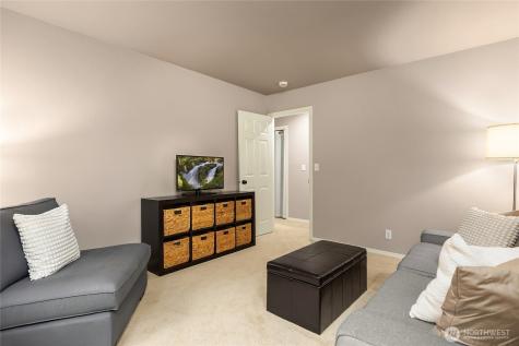 8450 Jennie Avenue NE Bainbridge Island WA 98110