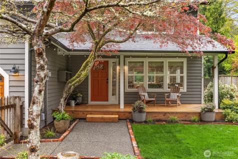 8450 Jennie Avenue NE Bainbridge Island WA 98110