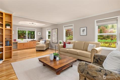 8450 Jennie Avenue NE Bainbridge Island WA 98110