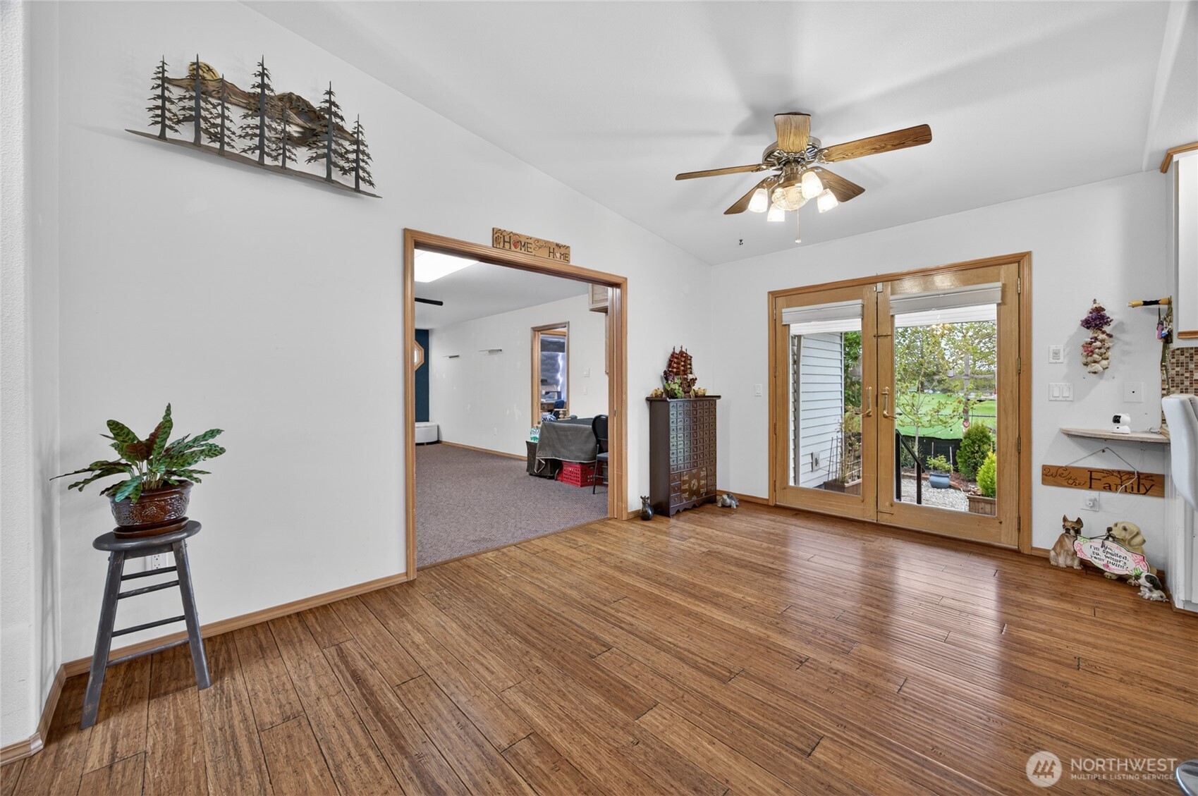 654 E Oak Tree Circle Sequim WA 98382