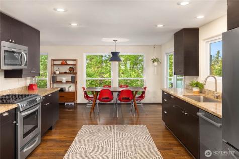 6311 121 Avenue SE Bellevue WA 98006