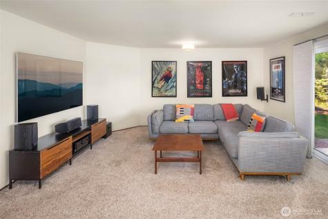 6311 121 Avenue SE Bellevue WA 98006