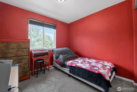 8811 E 188th Street Puyallup WA 98375