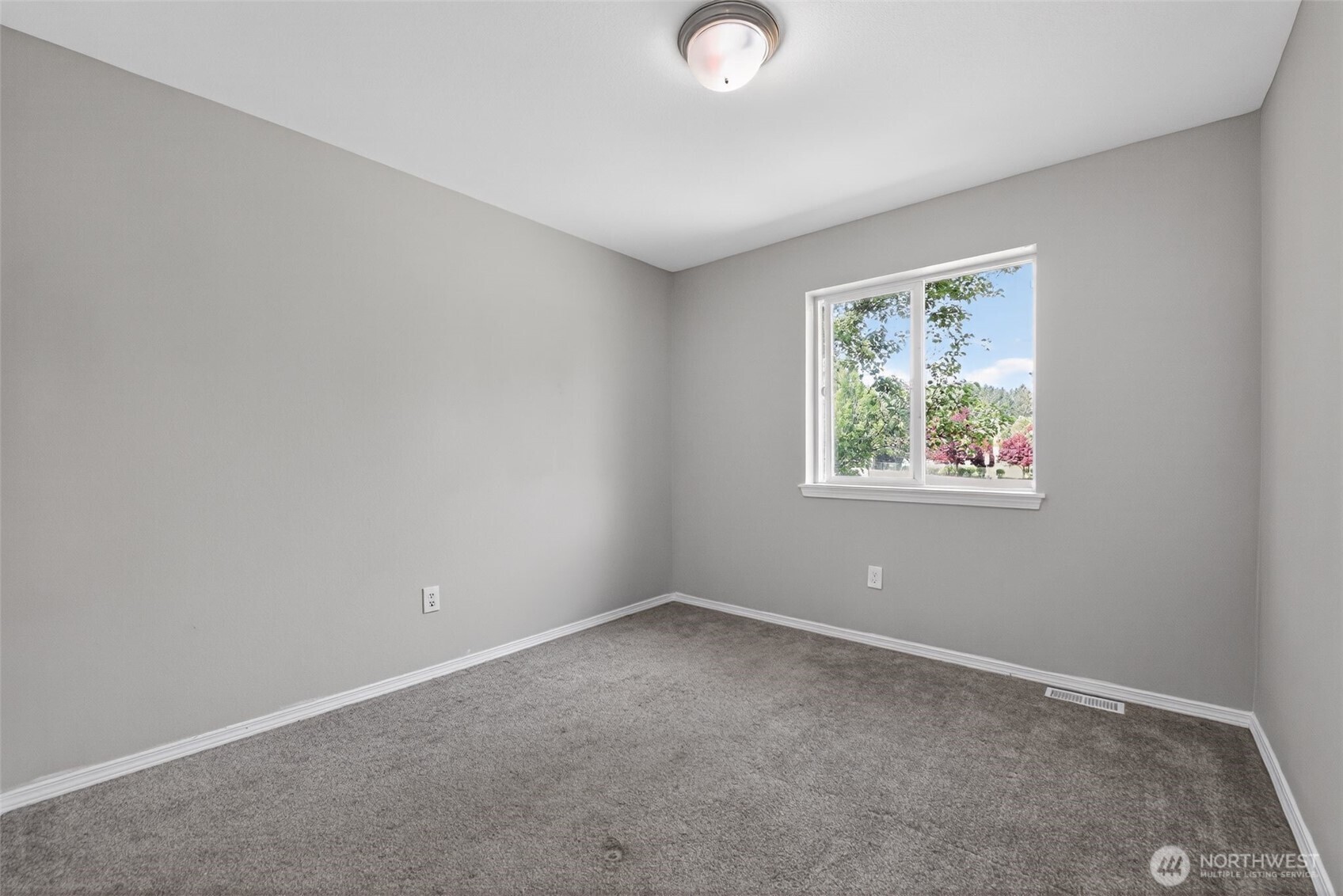 8811 E 188th Street Puyallup WA 98375