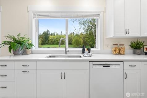 340 222nd Place SE Sammamish WA 98074