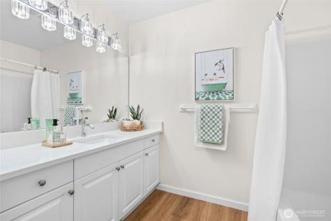 340 222nd Place SE Sammamish WA 98074