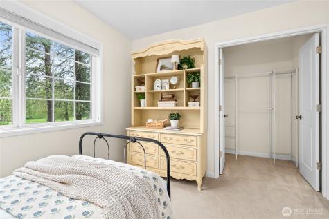 340 222nd Place SE Sammamish WA 98074