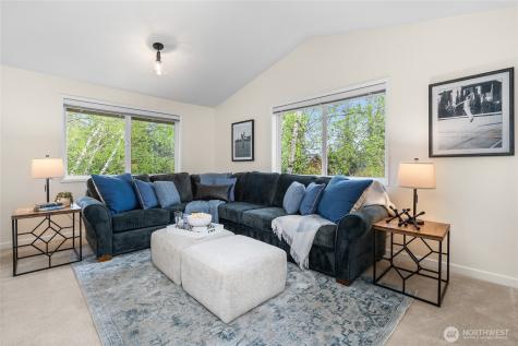 340 222nd Place SE Sammamish WA 98074