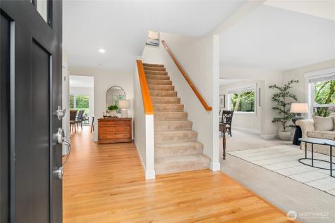340 222nd Place SE Sammamish WA 98074