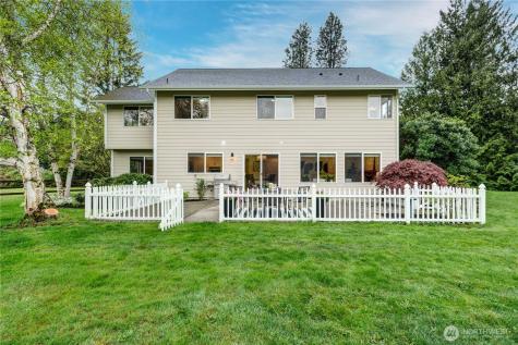 340 222nd Place SE Sammamish WA 98074