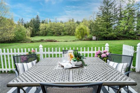 340 222nd Place SE Sammamish WA 98074