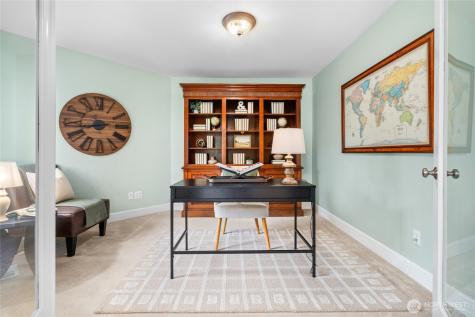 340 222nd Place SE Sammamish WA 98074
