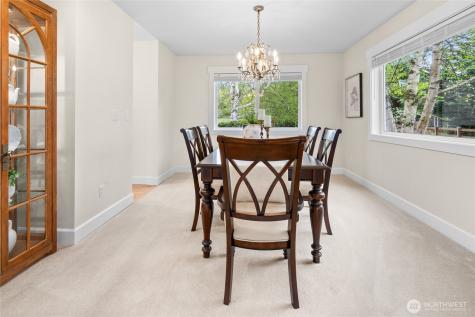 340 222nd Place SE Sammamish WA 98074