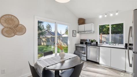 12227 NE 137th Place Kirkland WA 98034