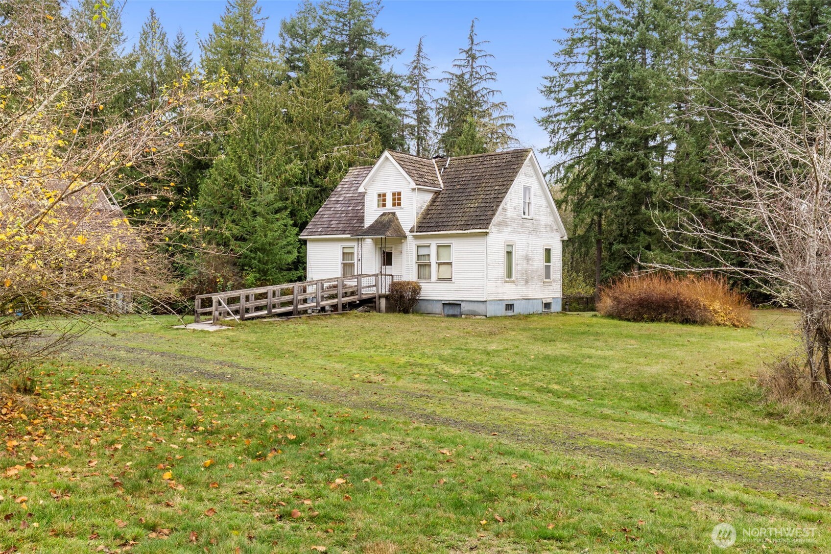 7111 Larson Lane NW Seabeck WA 98380