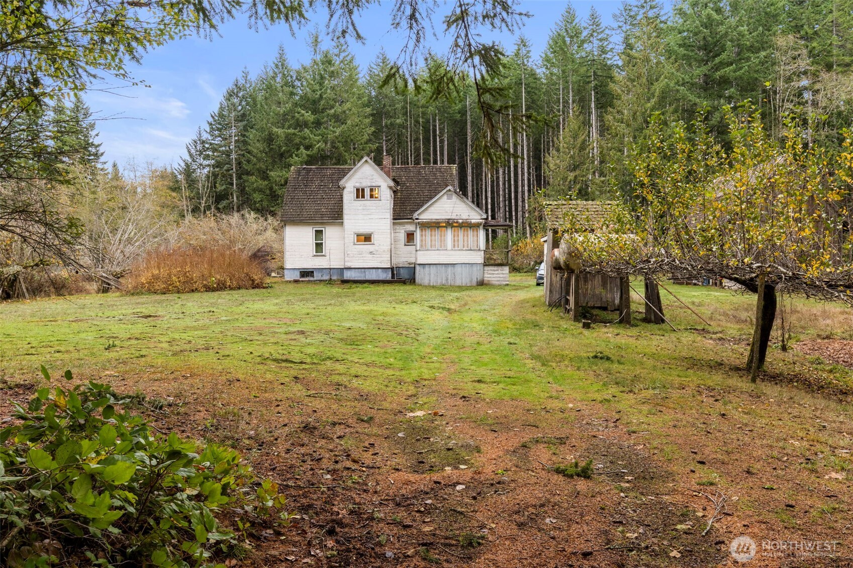 7111 Larson Lane NW Seabeck WA 98380