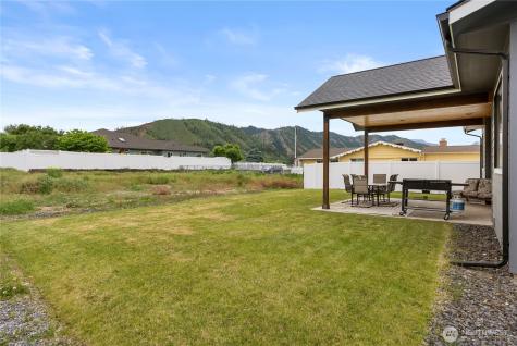 104 Freedom Hills Cashmere WA 98815